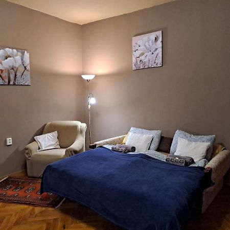 Szell 3 Apartman Appartement Szombathely Buitenkant foto