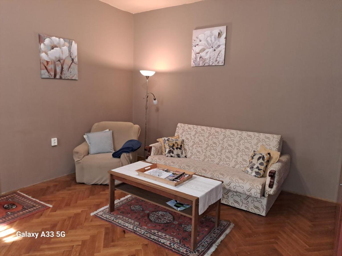 Szell 3 Apartman Appartement Szombathely Buitenkant foto